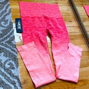 NWT High Waisted Legwear. Great for the gym or every day wear. Size Medium